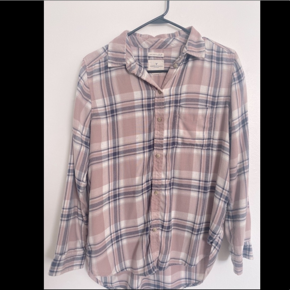 American Eagle plaid button up size medium